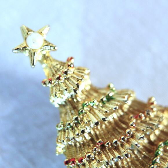 Christmas Tree Brooch Gold Tone Pines Red And Green Painted Lights - Picture 3 of 7